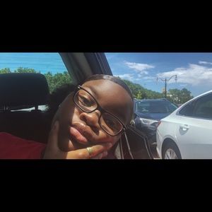 Meet your Posher, Loren